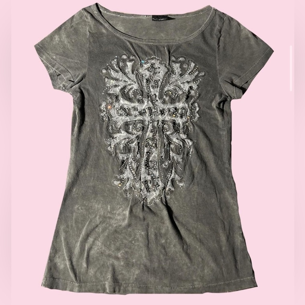 ♡︎ grey cross rhinestone detail shirt ♡︎
( for sale )